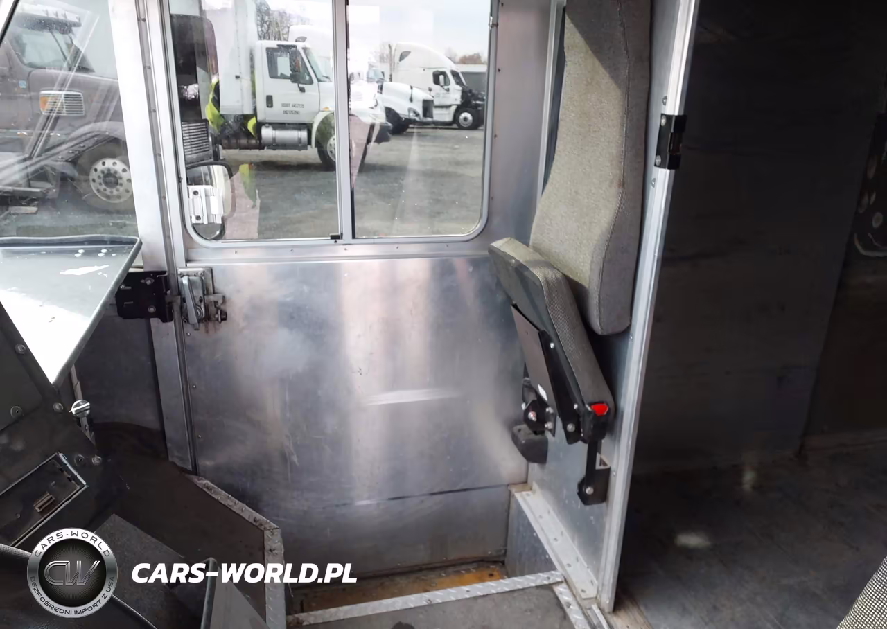 2022 Ford Econoline E450 Super Duty Commercial Stripped Chassis VIN:1FC3E4KK7NDC38433 - 7