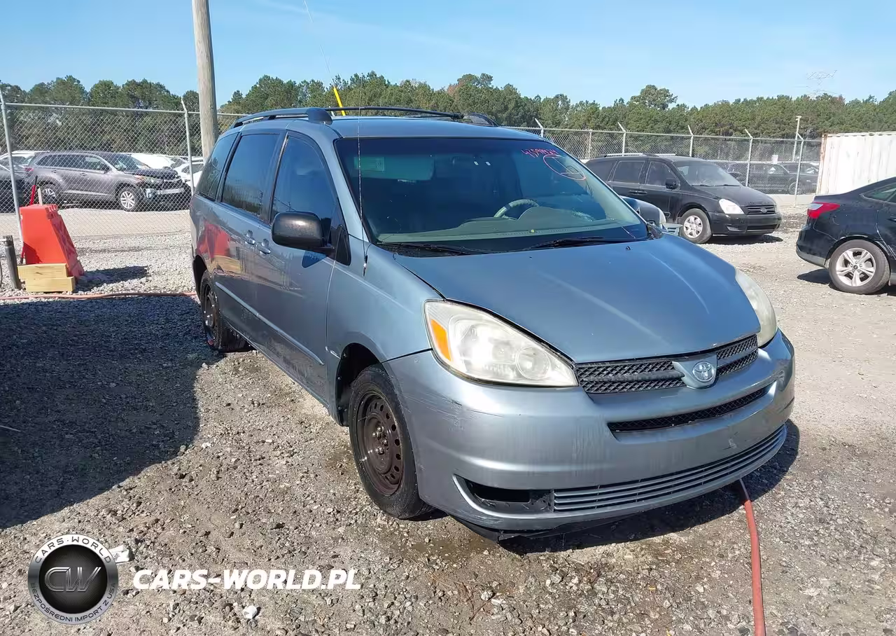 2004 Toyota Sienna Le