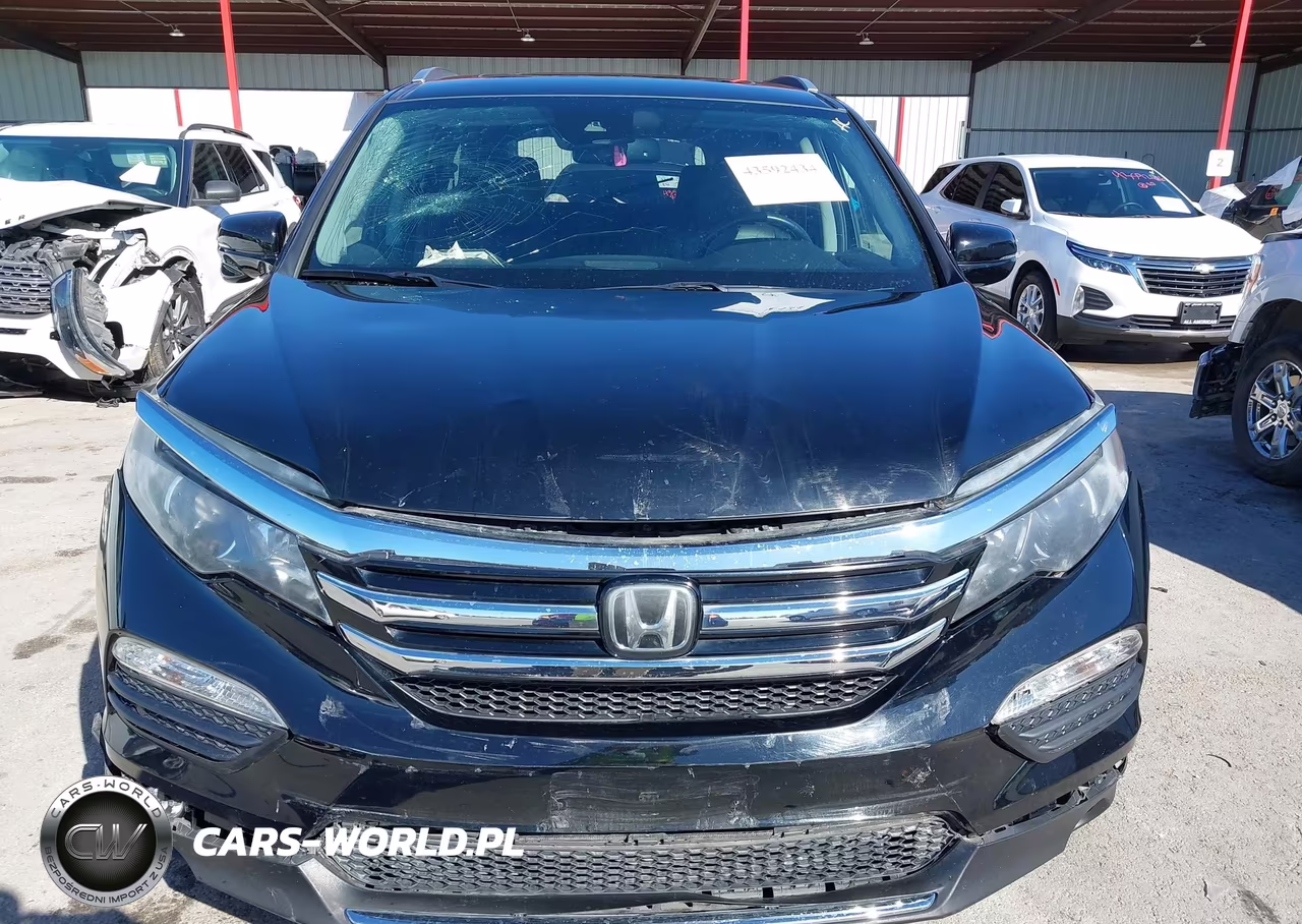 2017 Honda Pilot Touring VIN:5FNYF6H98HB065053 - 12