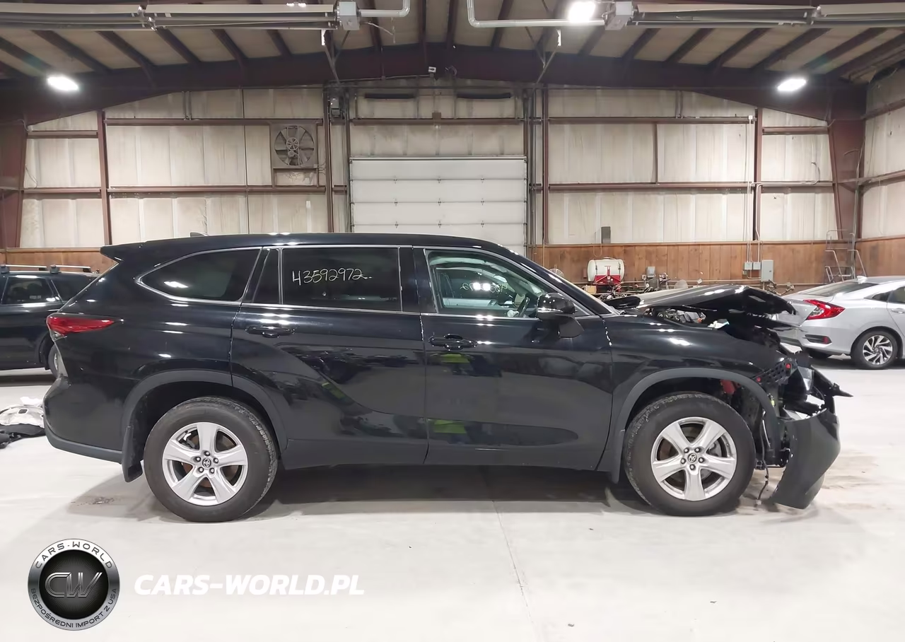 2022 Toyota Highlander Le VIN:5TDBZRBH9NS220134 - 14
