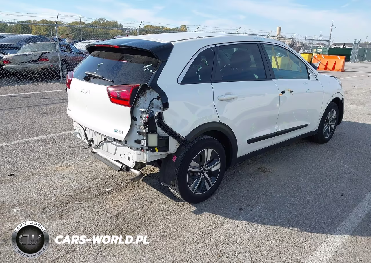 2022 Kia Niro Lxs VIN:KNDCB3LC3N5533193 - 4