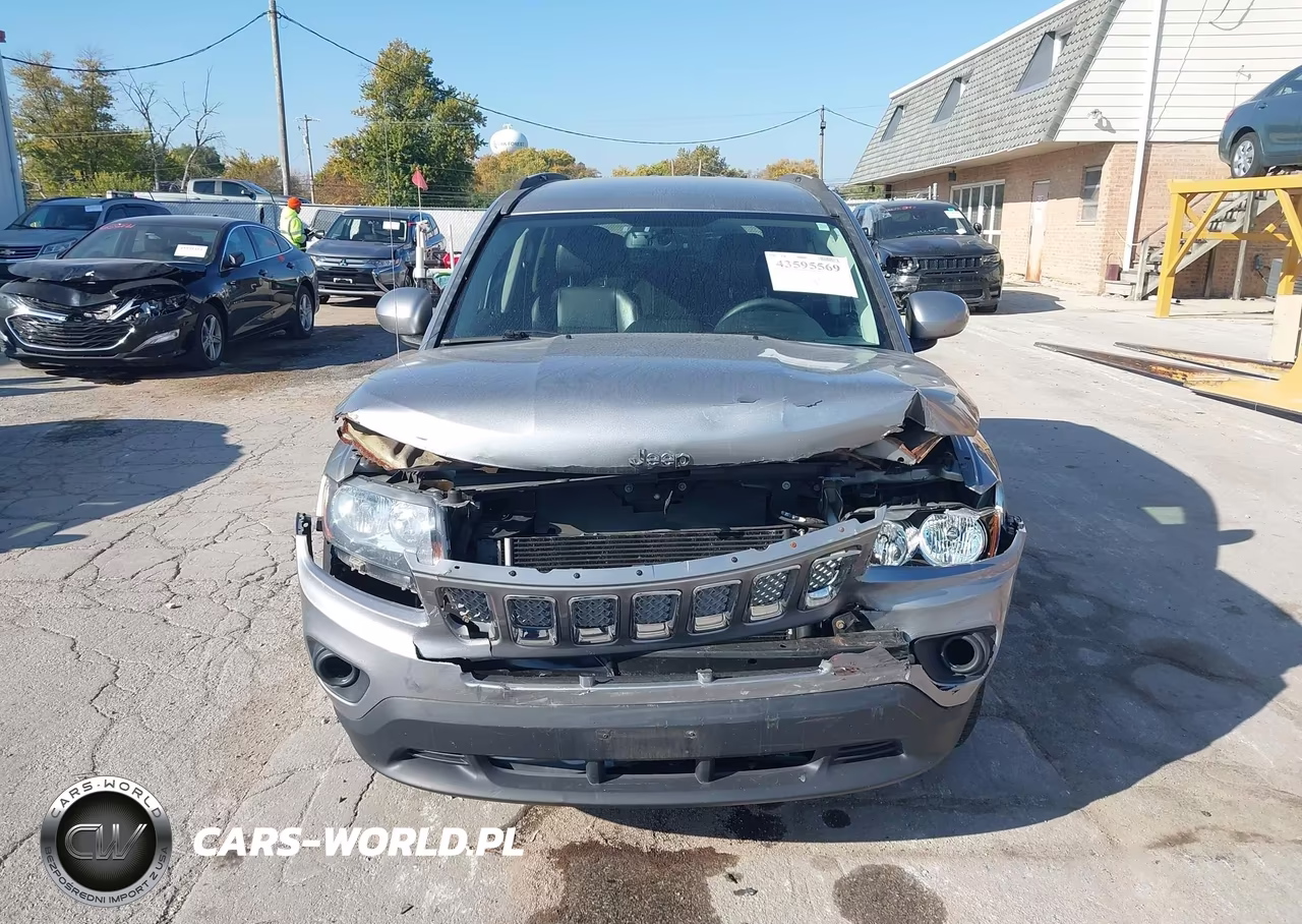 2016 Jeep Compass Latitude VIN:1C4NJCEAXGD536186 - 12