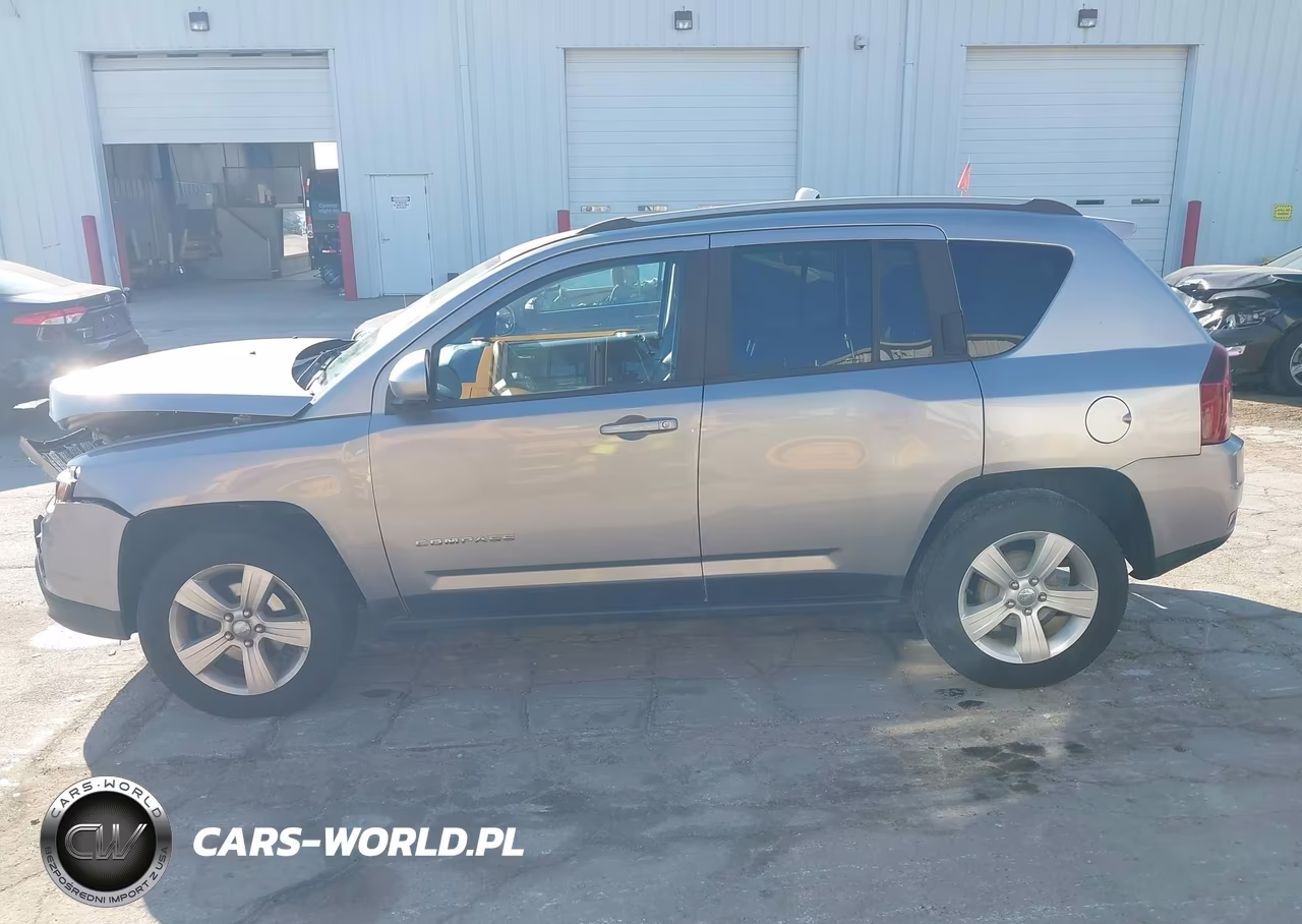 2016 Jeep Compass Latitude VIN:1C4NJCEAXGD536186 - 14