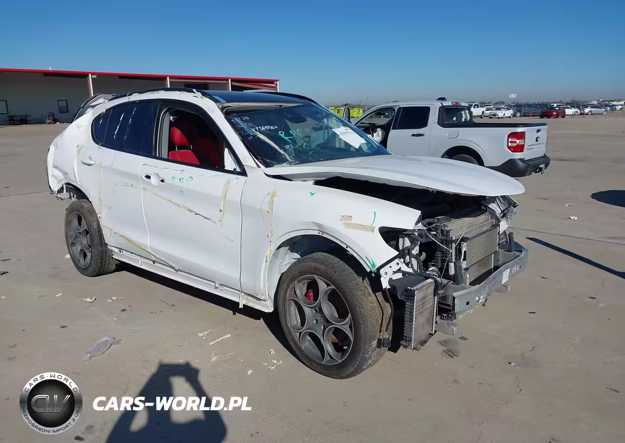 2020 Alfa Romeo Stelvio Sport Rwd