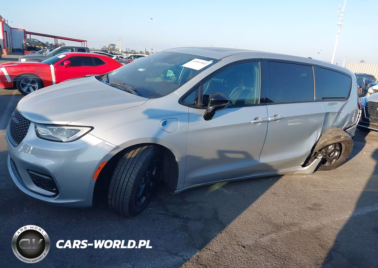 2023 Chrysler Pacifica Hybrid Limited VIN:2C4RC1S77PR609309 - 14