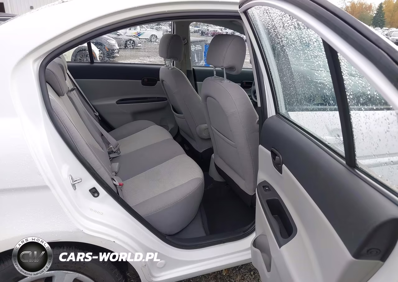 2008 Hyundai Accent Gls VIN:KMHCN46CX8U271073 - 18