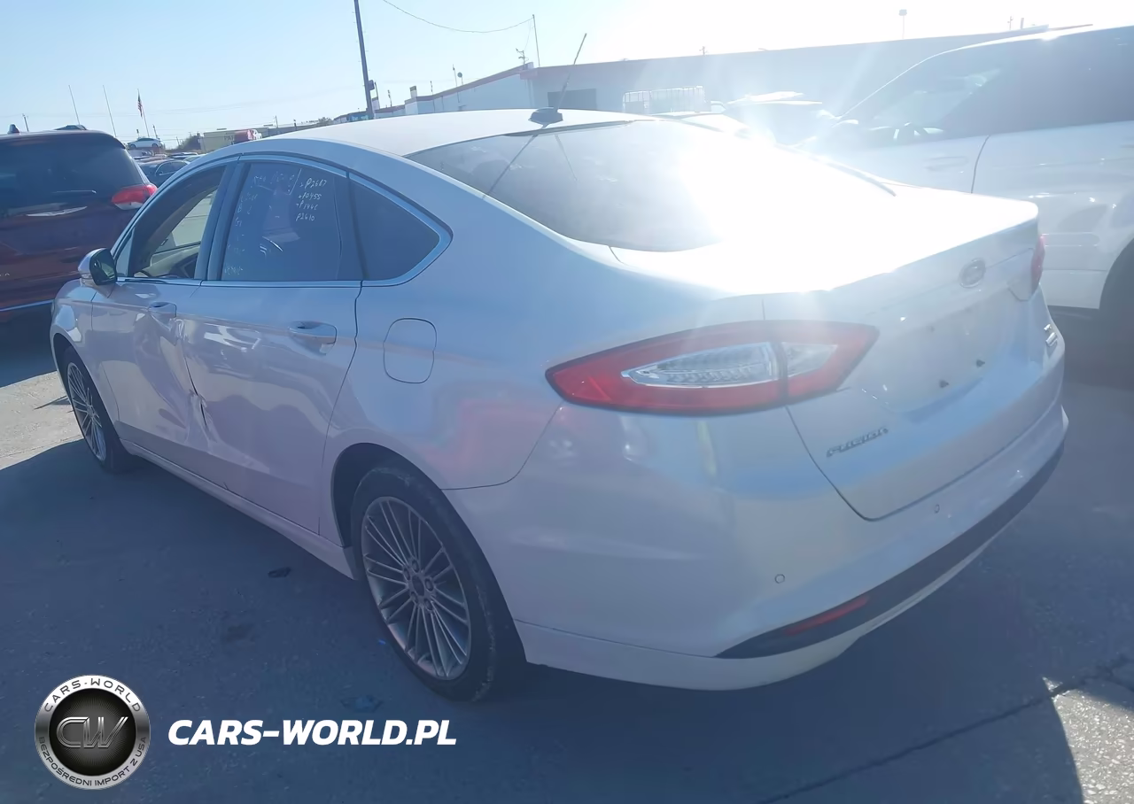 2013 Ford Fusion Se VIN:3FA6P0HR2DR184653 - 3