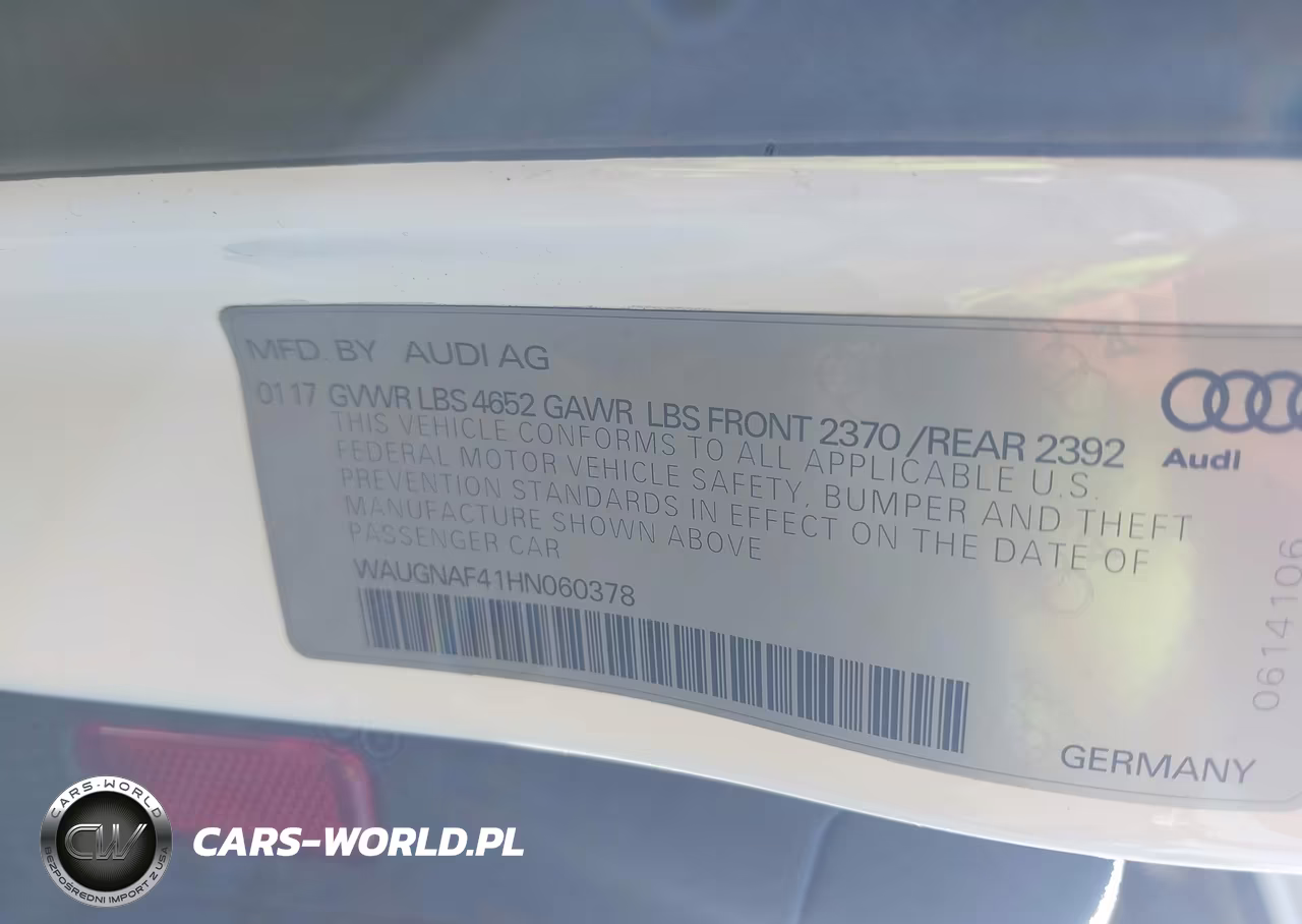 2017 Audi A4 2.0T Premium VIN:WAUGNAF41HN060378 - 9