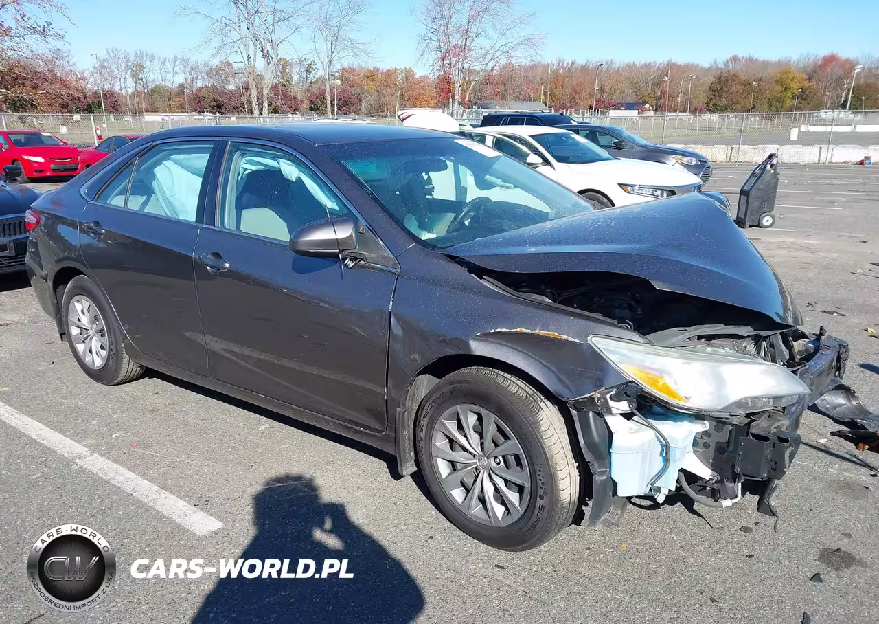 2015 Toyota Camry Le