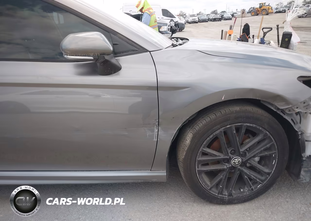2025 Toyota Camry Se VIN:4T1DAACK0SU558763 - 18