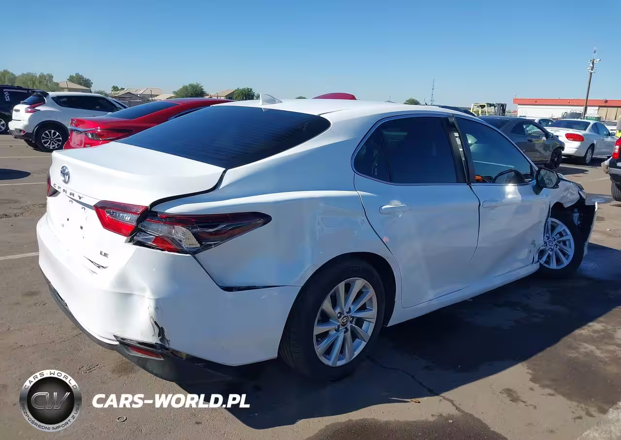 2021 Toyota Camry Le VIN:4T1C11AK5MU436868 - 4