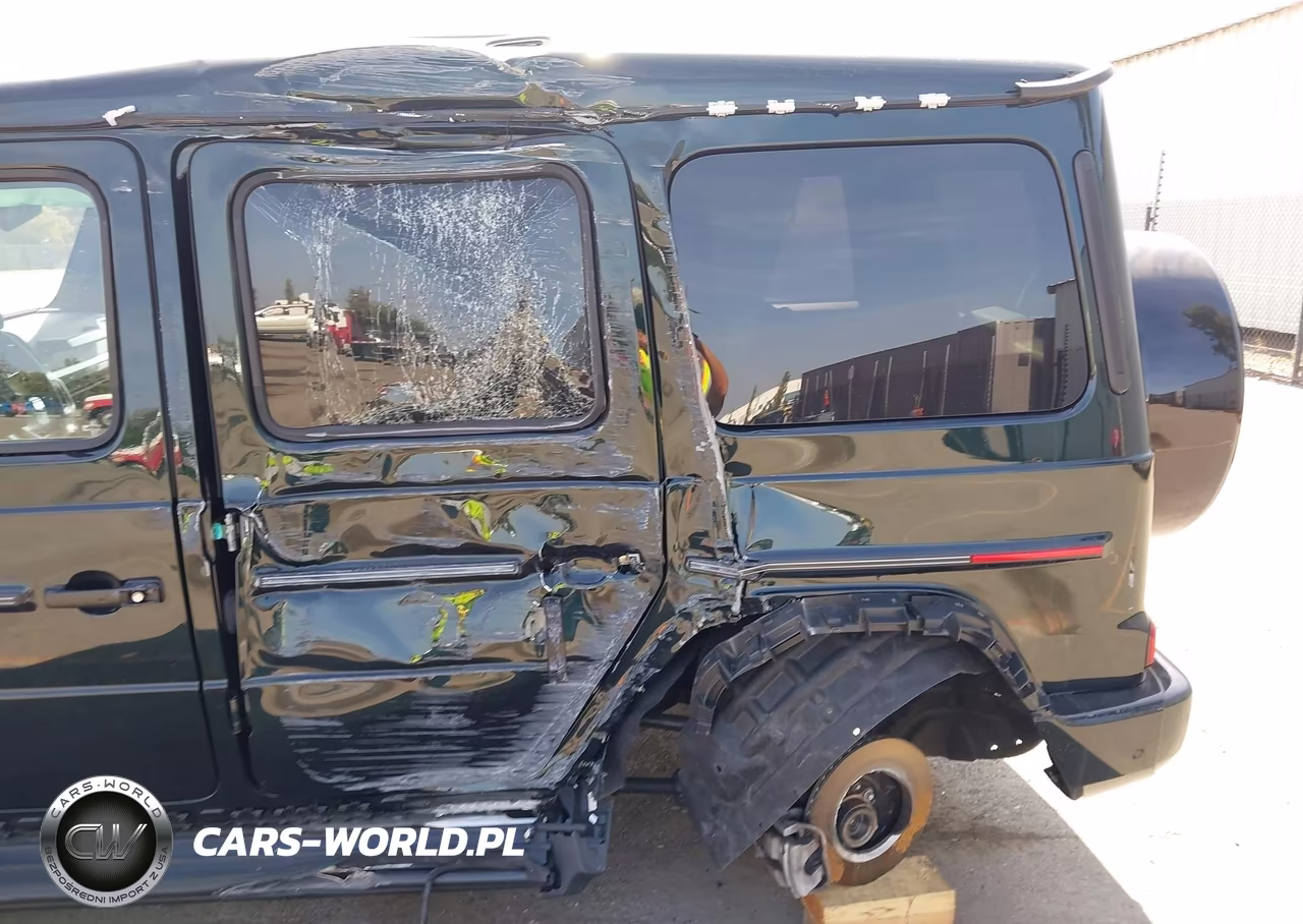 2025 Mercedes-Benz G 550 4Matic VIN:W1NWH1AB1SX041734 - 17