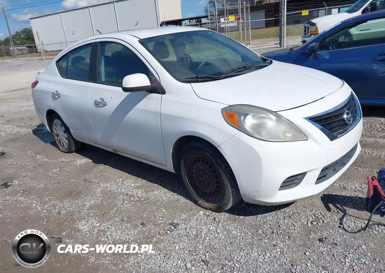 2013 Nissan Versa 1.6 Sv