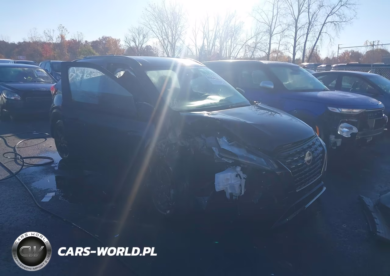 2023 Nissan Kicks Sr Xtronic Cvt
