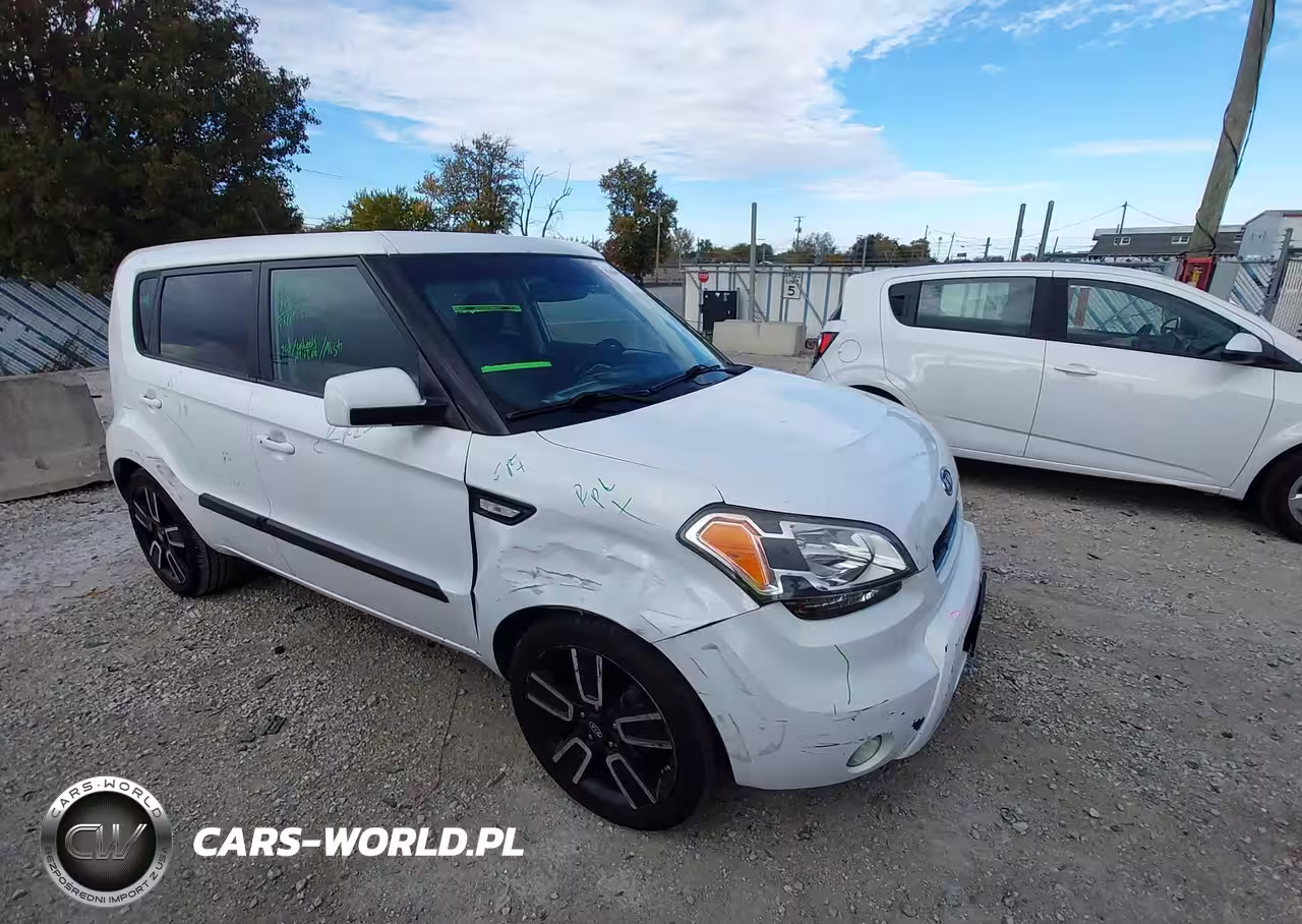 2011 Kia Soul +