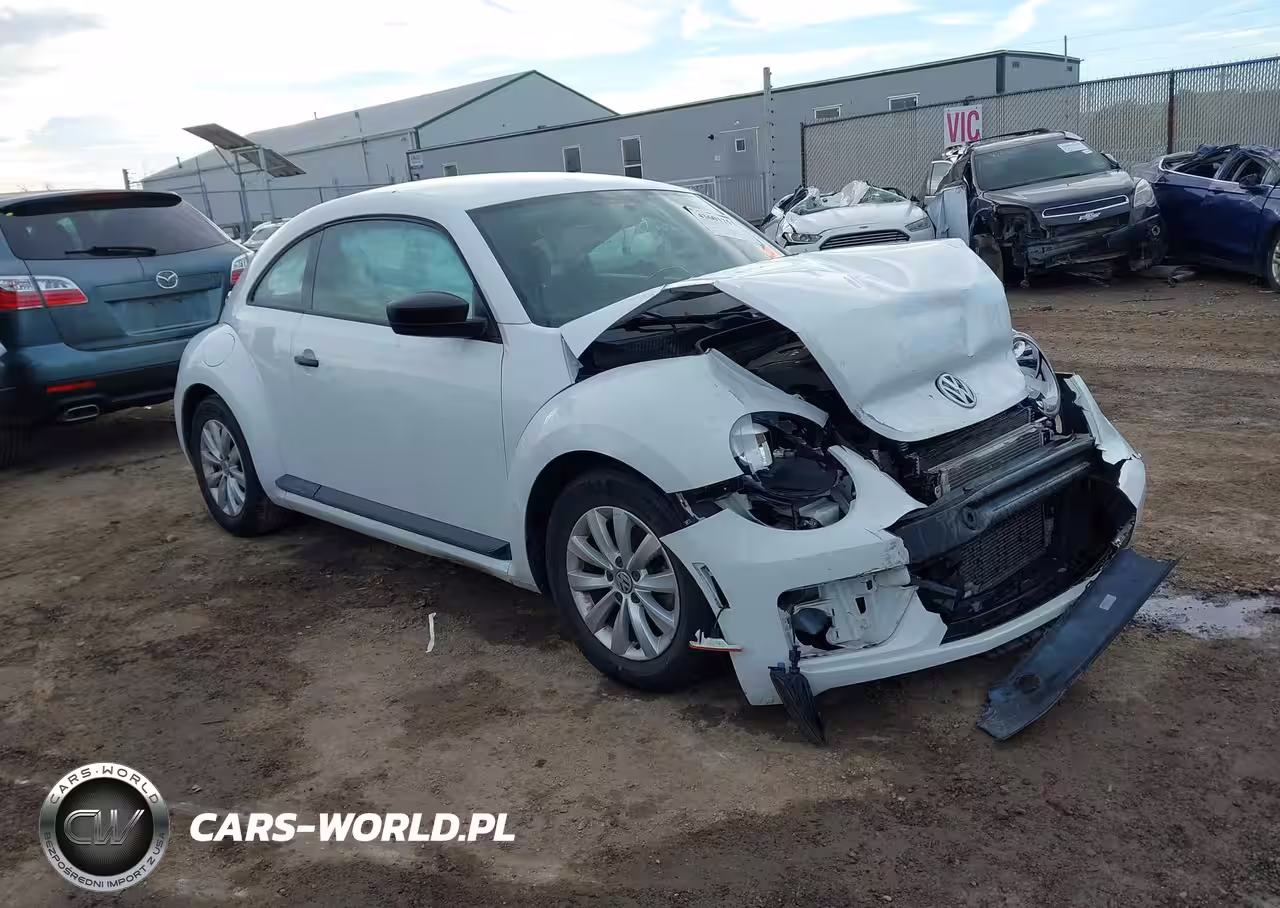 2018 Volkswagen Beetle 2.0T Coast-2.0T S