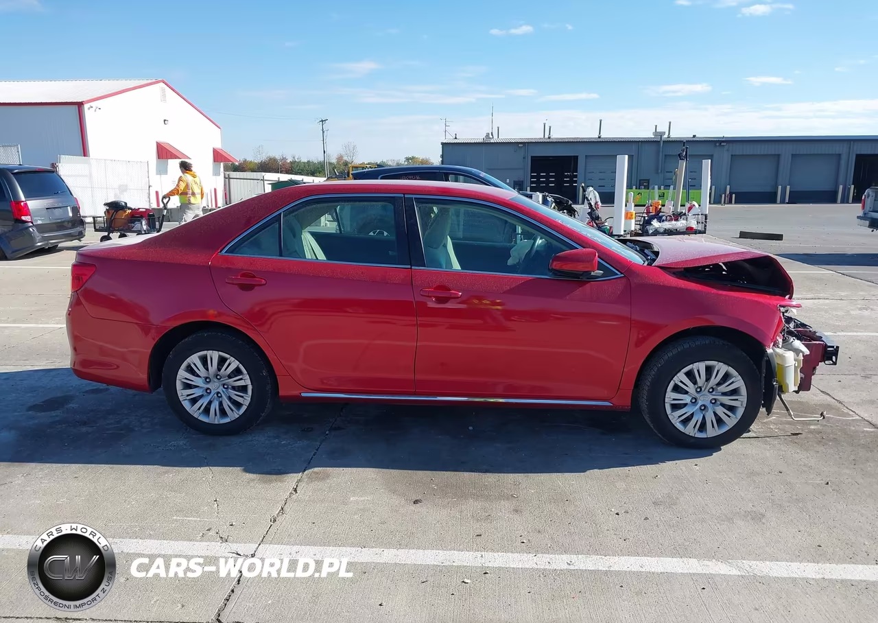 2013 Toyota Camry Le VIN:4T1BF1FK3DU648044 - 14