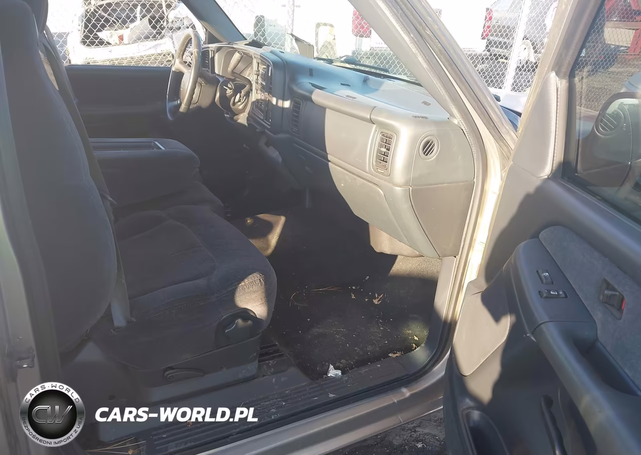 2000 Chevrolet Silverado 1500 Ls VIN:1GCEC14V0YZ360966 - 5