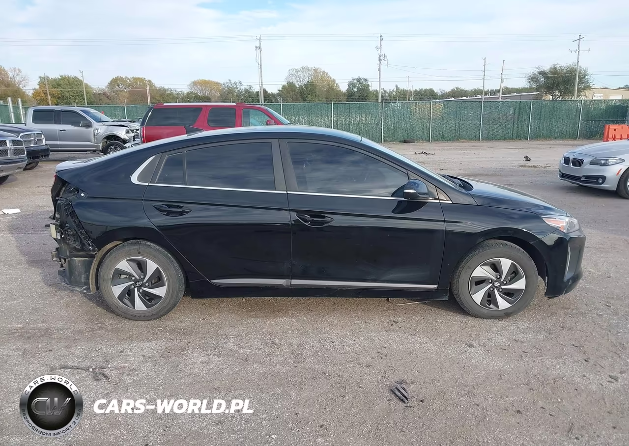 2018 Hyundai Ioniq Hybrid Sel VIN:KMHC75LC1JU064839 - 14