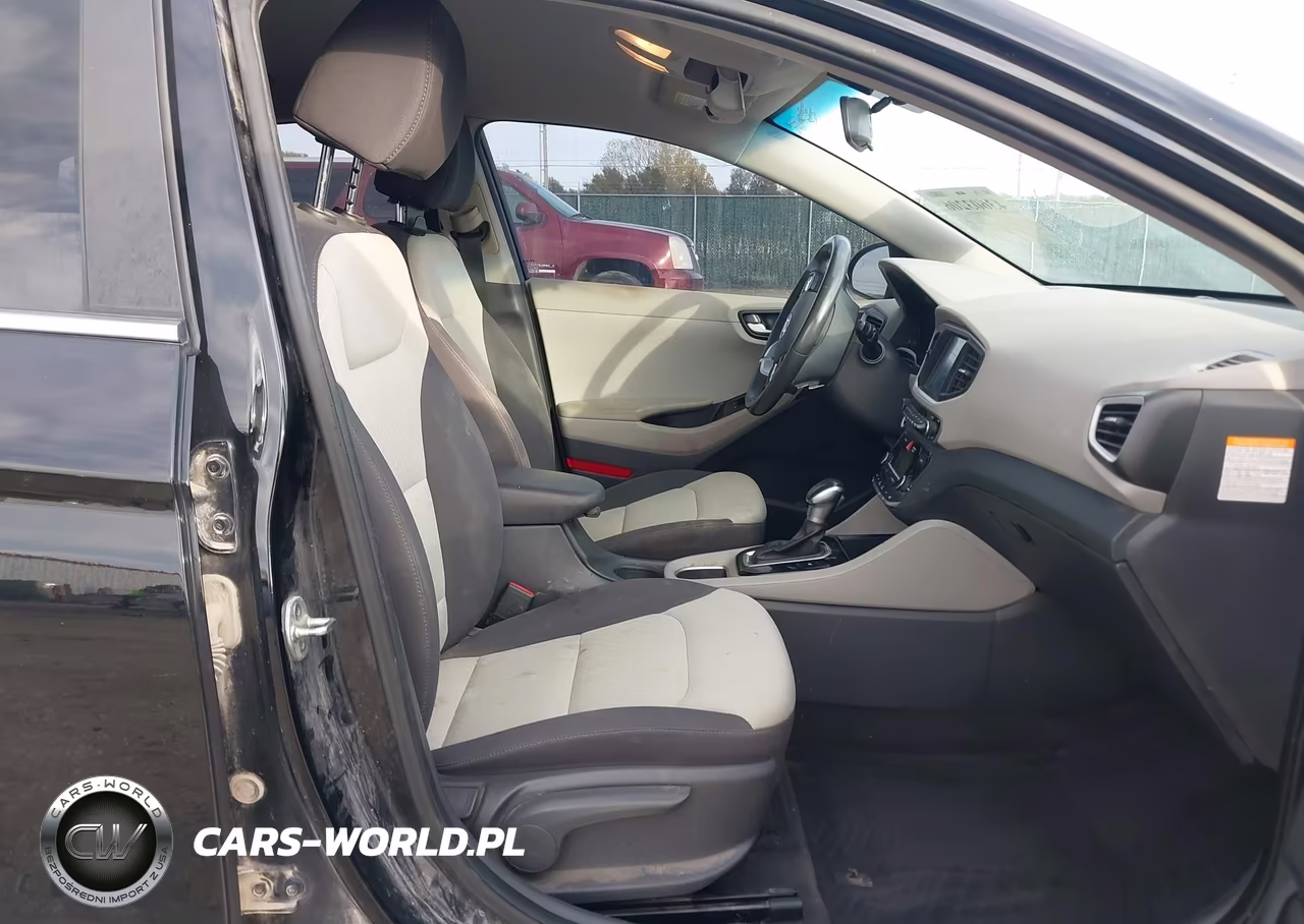 2018 Hyundai Ioniq Hybrid Sel VIN:KMHC75LC1JU064839 - 5