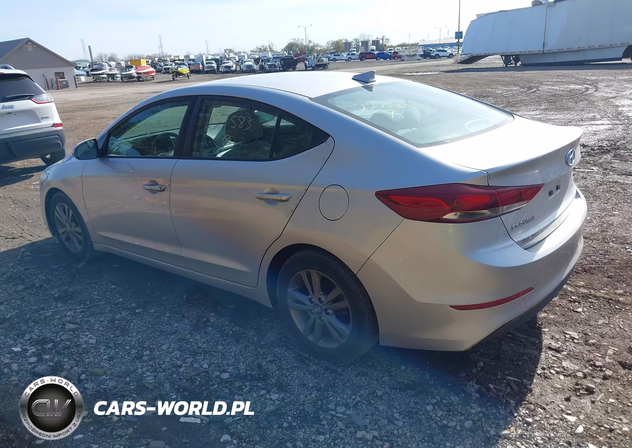 2018 Hyundai Elantra Sel VIN:5NPD84LF2JH227583 - 3