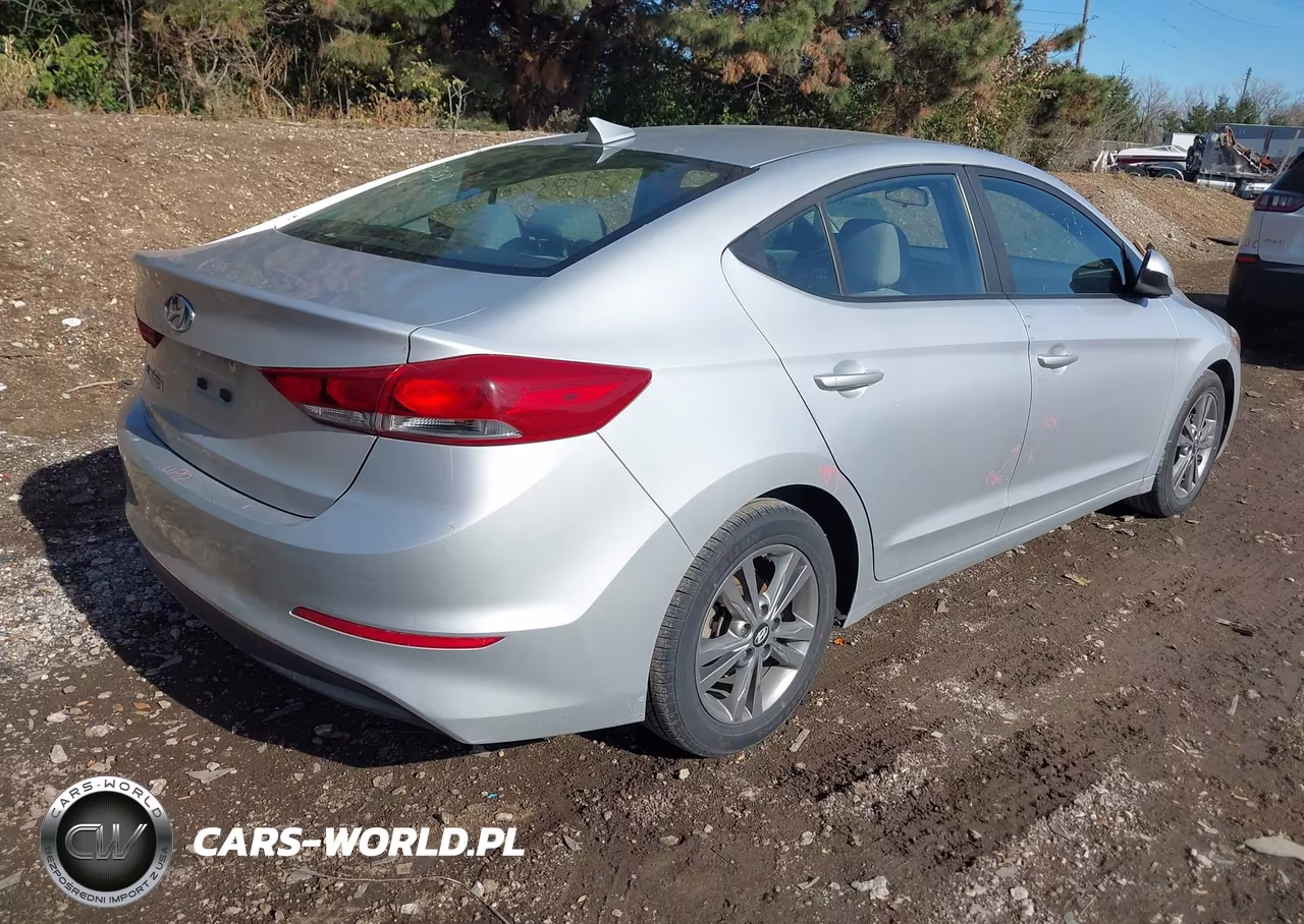 2018 Hyundai Elantra Sel VIN:5NPD84LF2JH227583 - 4
