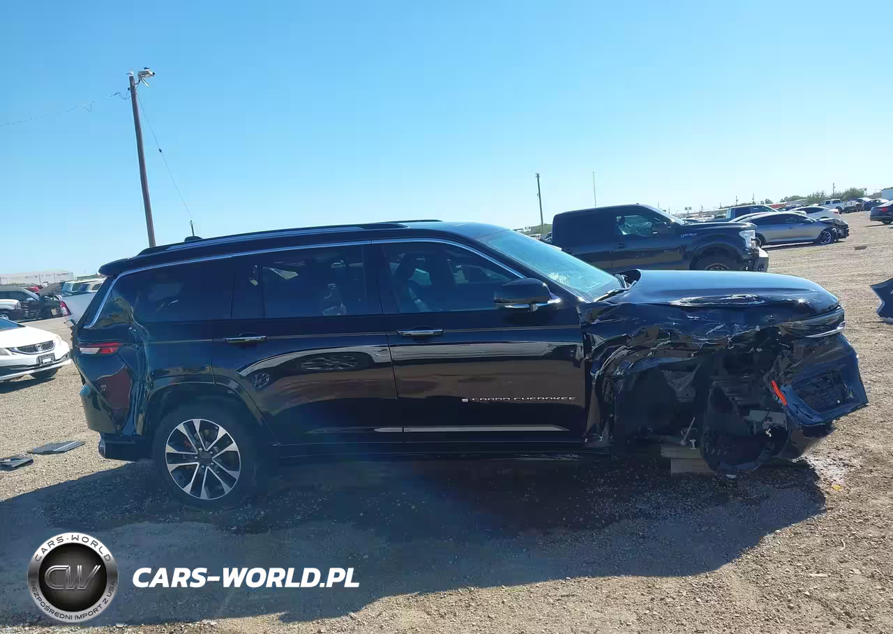 2023 Jeep Grand Cherokee L Overland 4X2 VIN:1C4RJJDG6P8726717 - 13