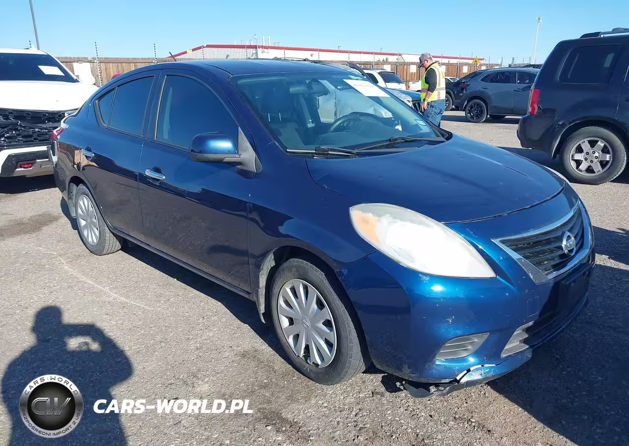 2013 Nissan Versa 1.6 Sv