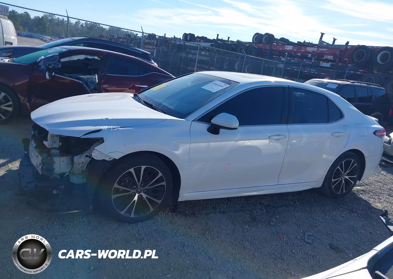 2020 Toyota Camry Se VIN:4T1G11AK4LU870084 - 15
