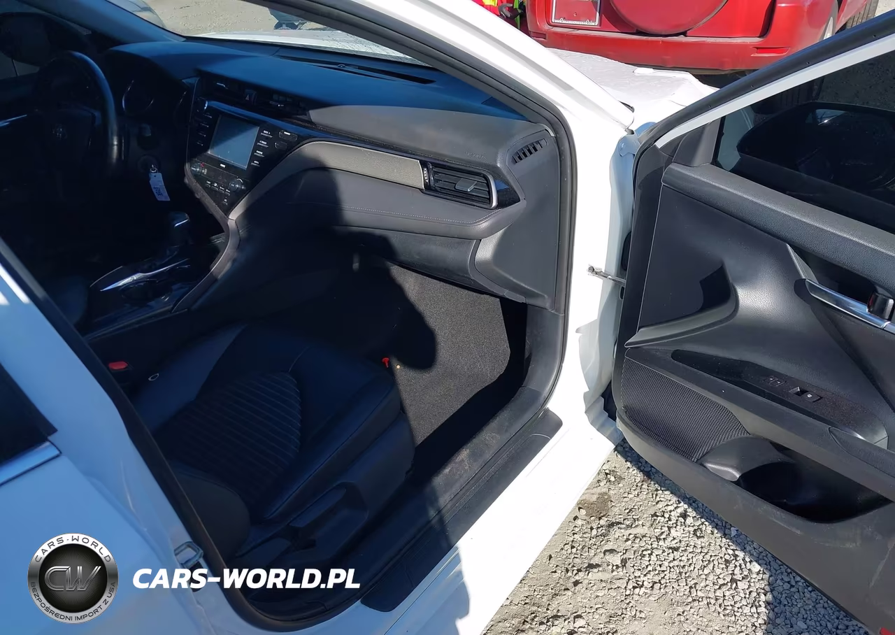 2020 Toyota Camry Se VIN:4T1G11AK4LU870084 - 5