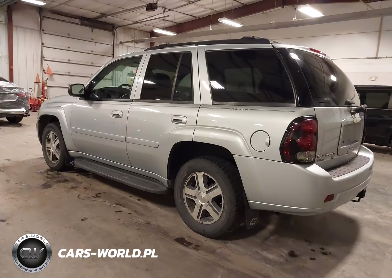 2007 Chevrolet Trailblazer Lt VIN:1GNDT13S572103724 - 3