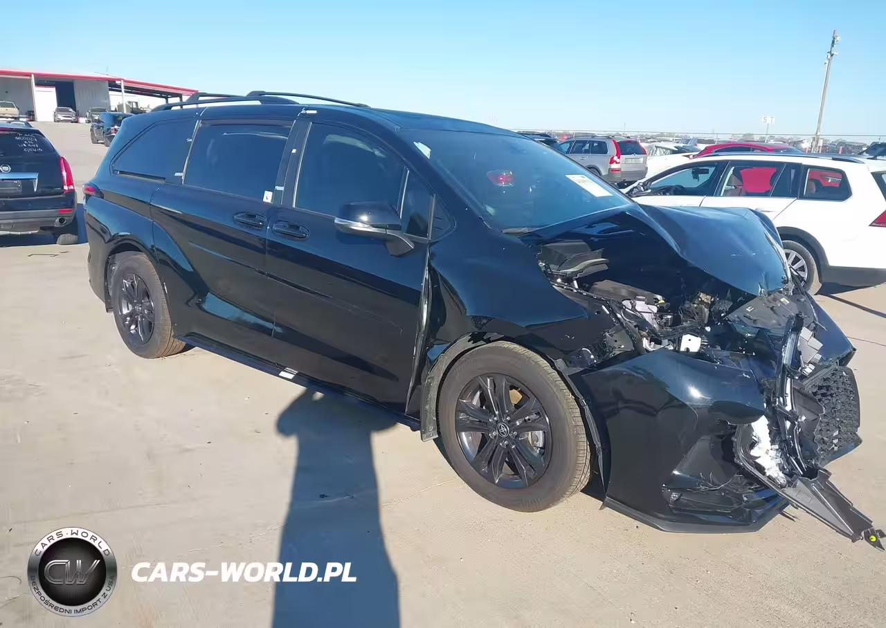 2025 Toyota Sienna Xse