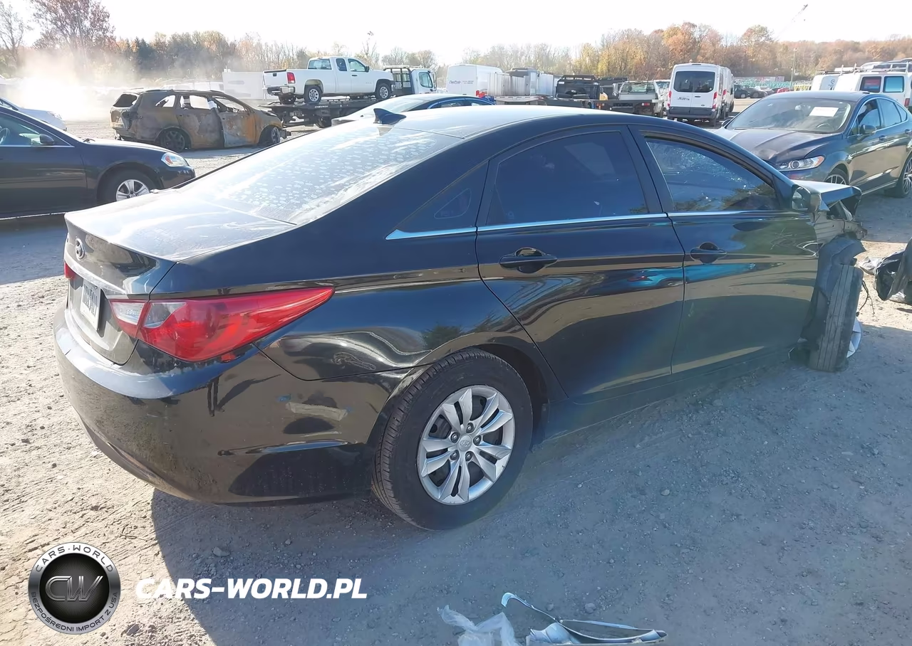 2012 Hyundai Sonata Gls VIN:5NPEB4AC5CH326206 - 4