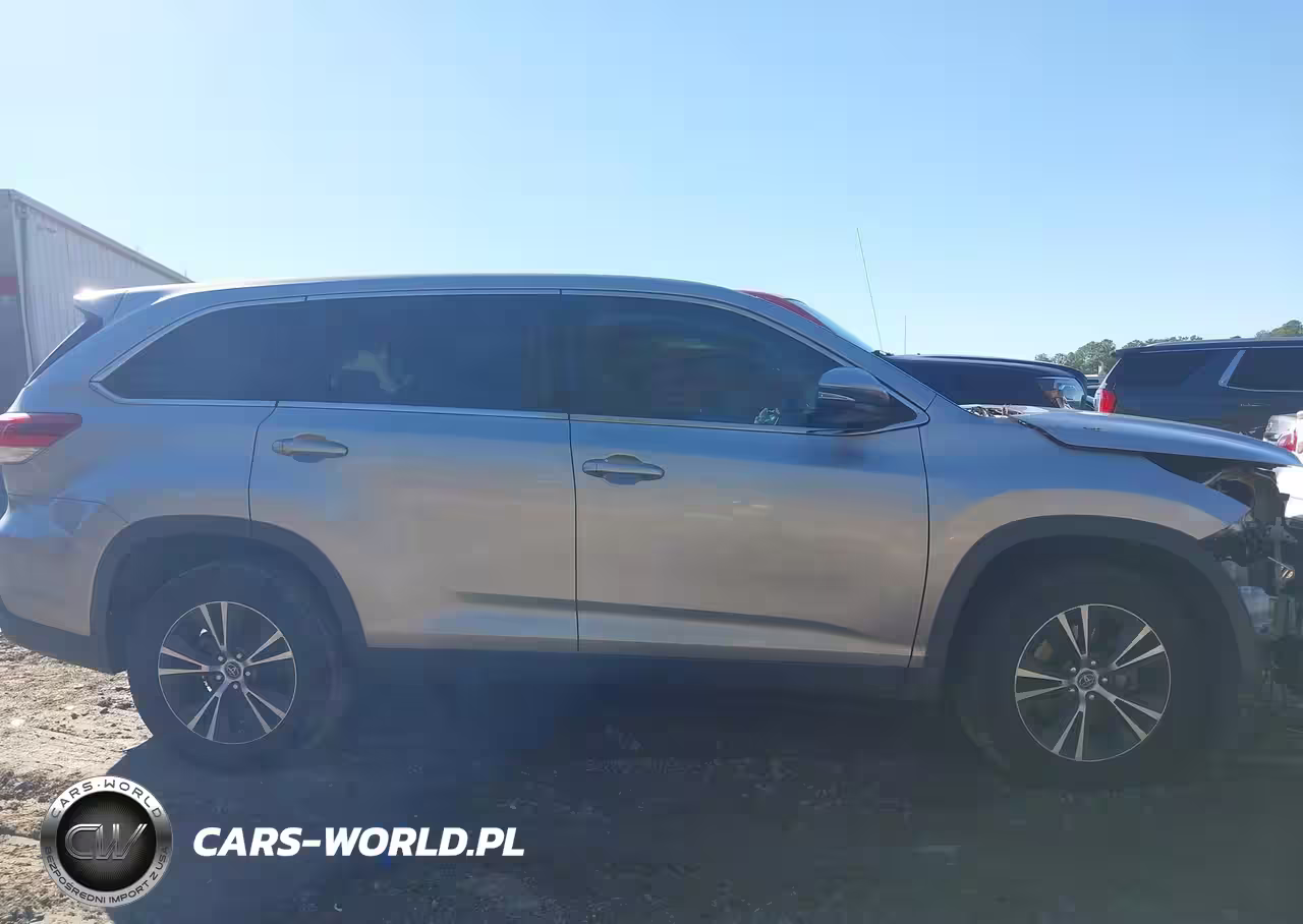 2019 Toyota Highlander Le VIN:5TDZARFH4KS043259 - 13