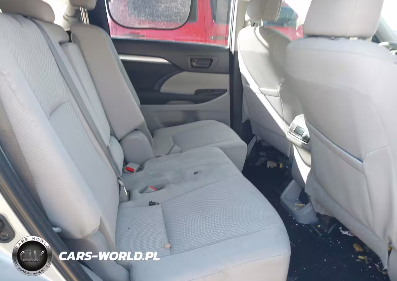 2019 Toyota Highlander Le VIN:5TDZARFH4KS043259 - 8
