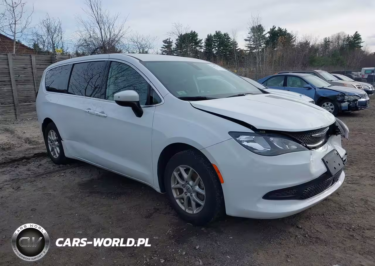 2022 Chrysler Voyager Lx
