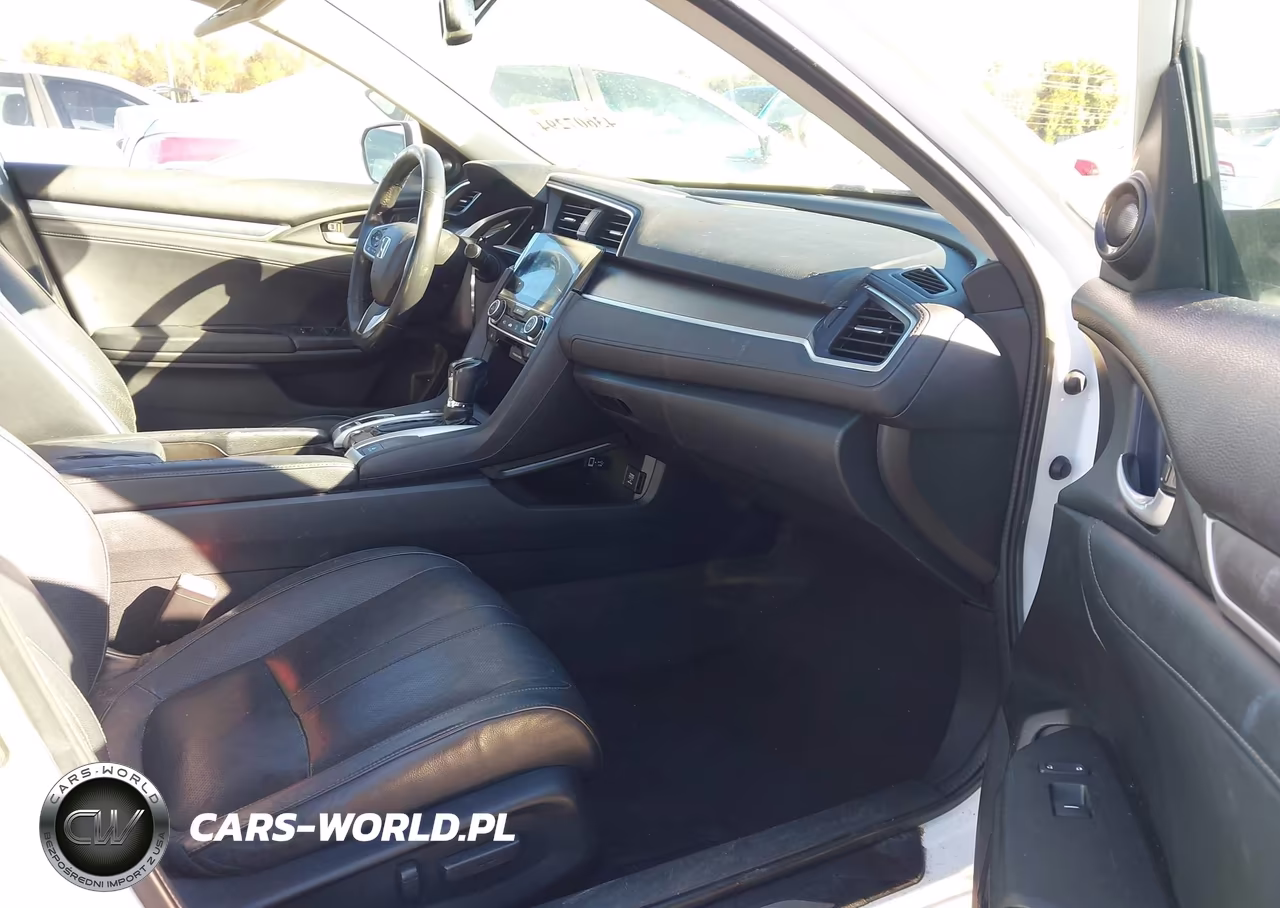 2017 Honda Civic Touring VIN:2HGFC1F97HH638929 - 5
