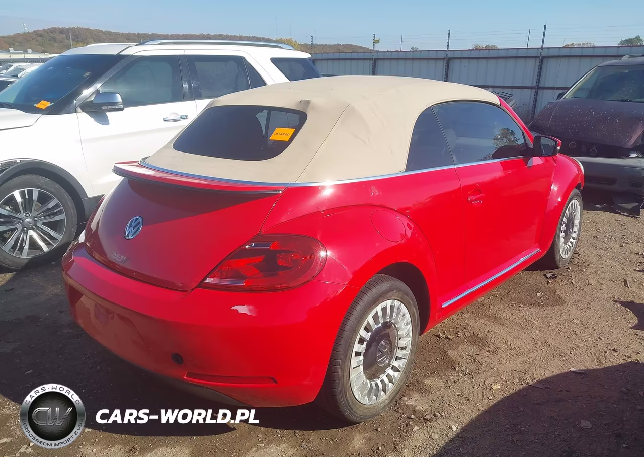 2014 Volkswagen Beetle 2.5L VIN:3VW5P7ATXEM801815 - 4