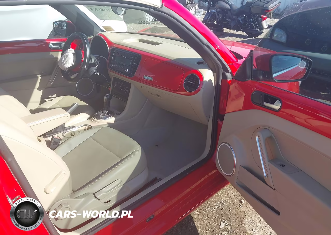 2014 Volkswagen Beetle 2.5L VIN:3VW5P7ATXEM801815 - 5