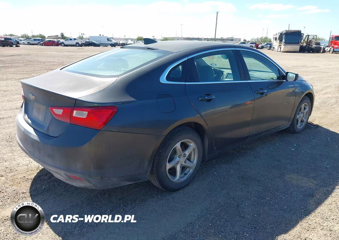 2017 Chevrolet Malibu Ls VIN:1G1ZB5ST2HF111799 - 4