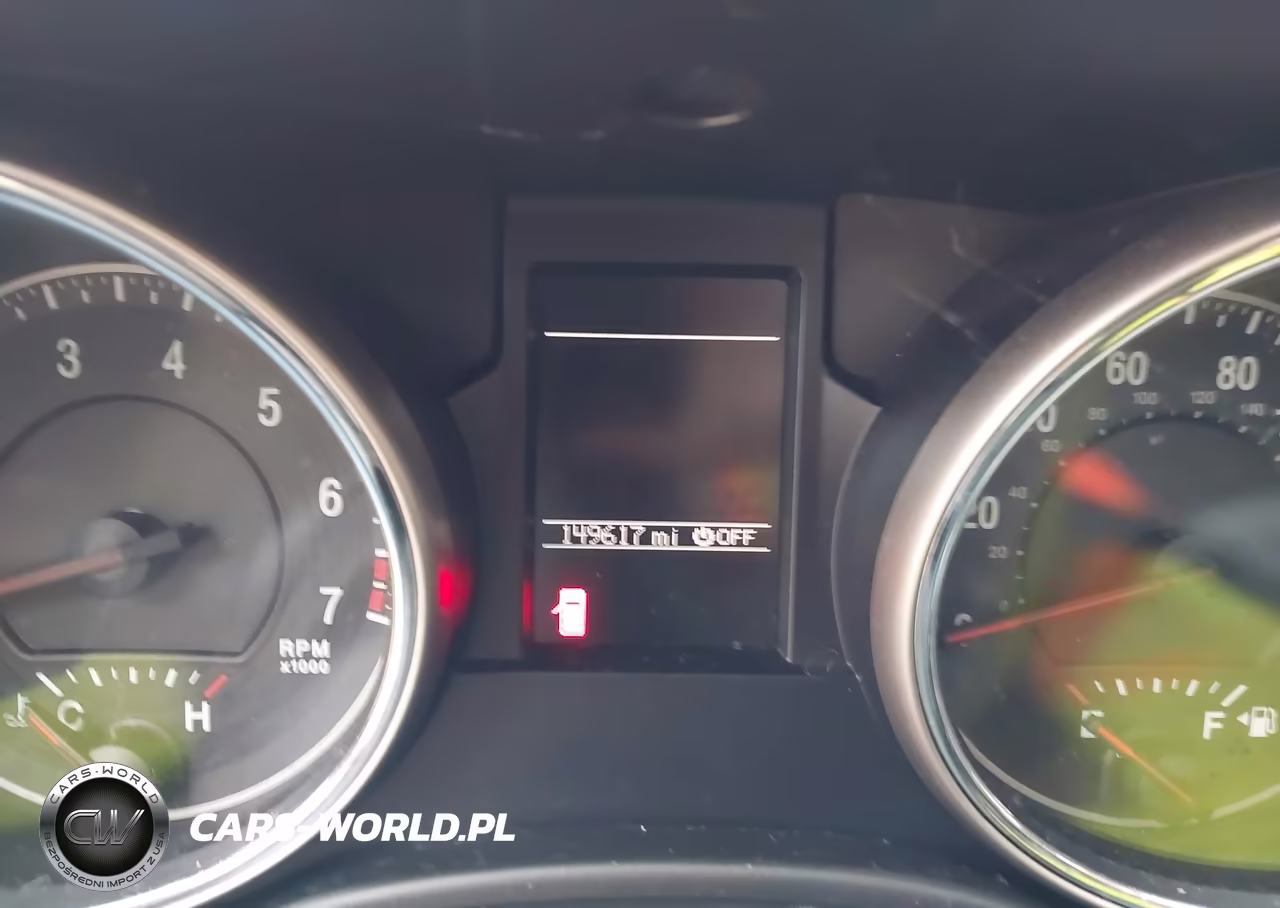 2011 Jeep Grand Cherokee Laredo VIN:1J4RR4GG6BC610035 - 7