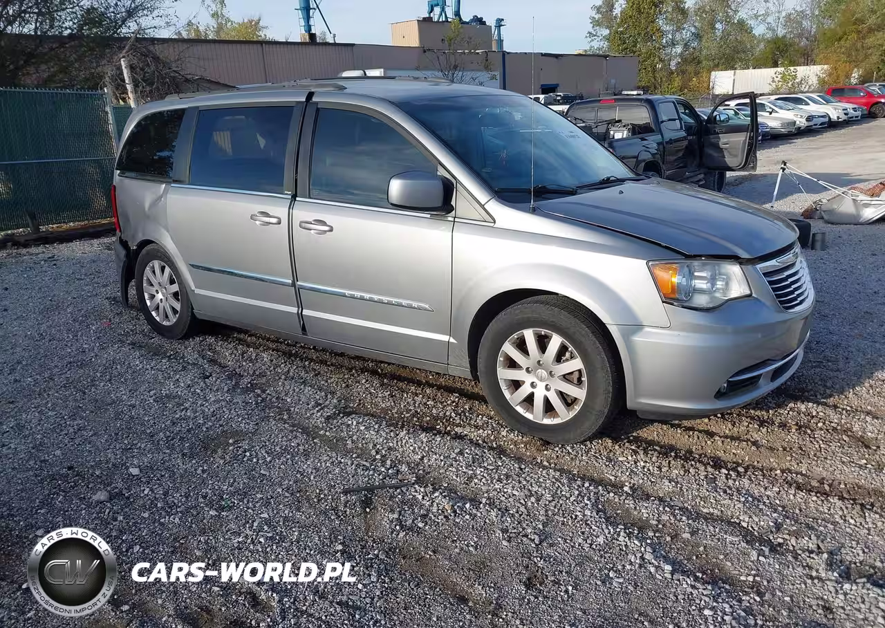 2013 Chrysler Town & Country Touring