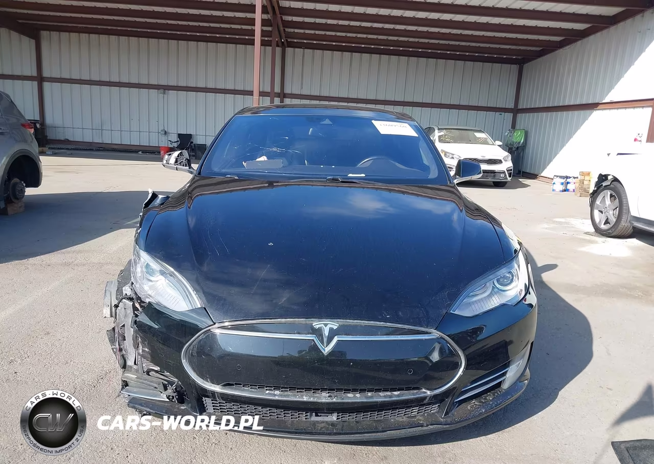 2015 Tesla Model S 60-70-85 VIN:5YJSA1E19FF116630 - 12