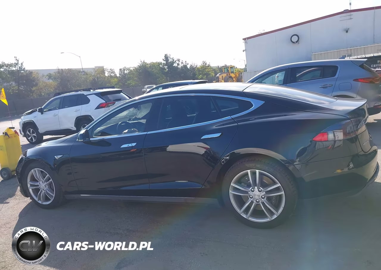 2015 Tesla Model S 60-70-85 VIN:5YJSA1E19FF116630 - 14