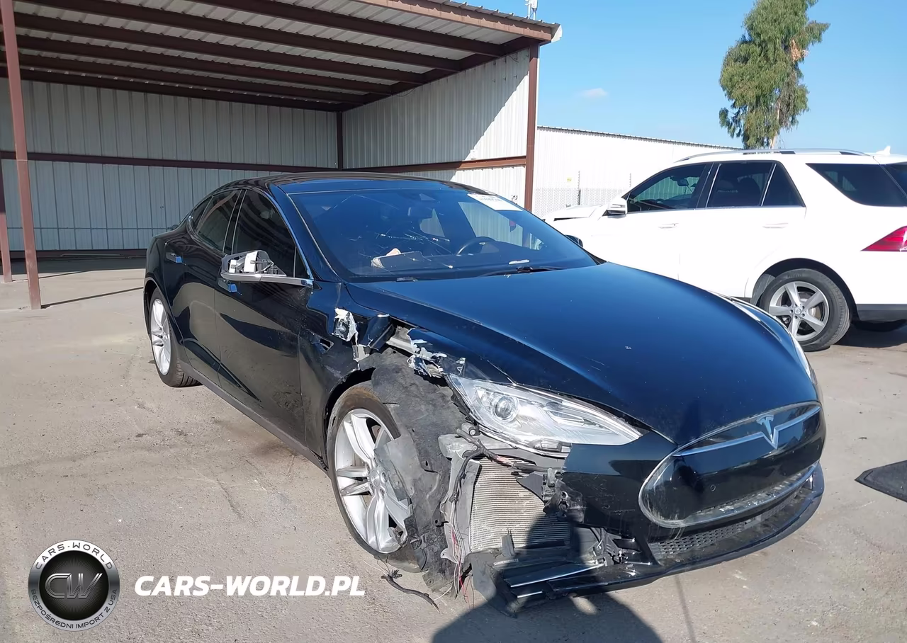 2015 Tesla Model S 60-70-85 VIN:5YJSA1E19FF116630 - 6