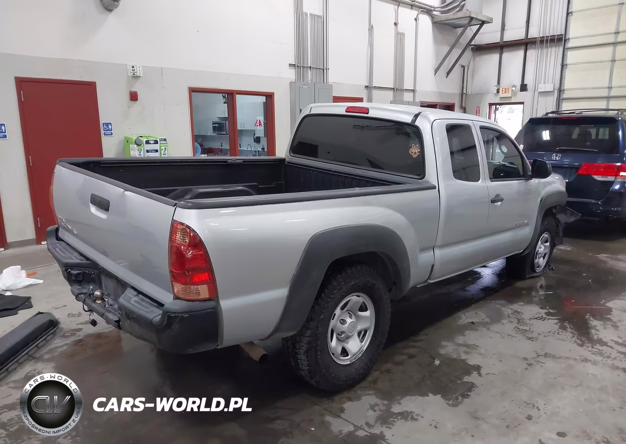 2013 Toyota Tacoma VIN:5TFUX4EN4DX018202 - 4