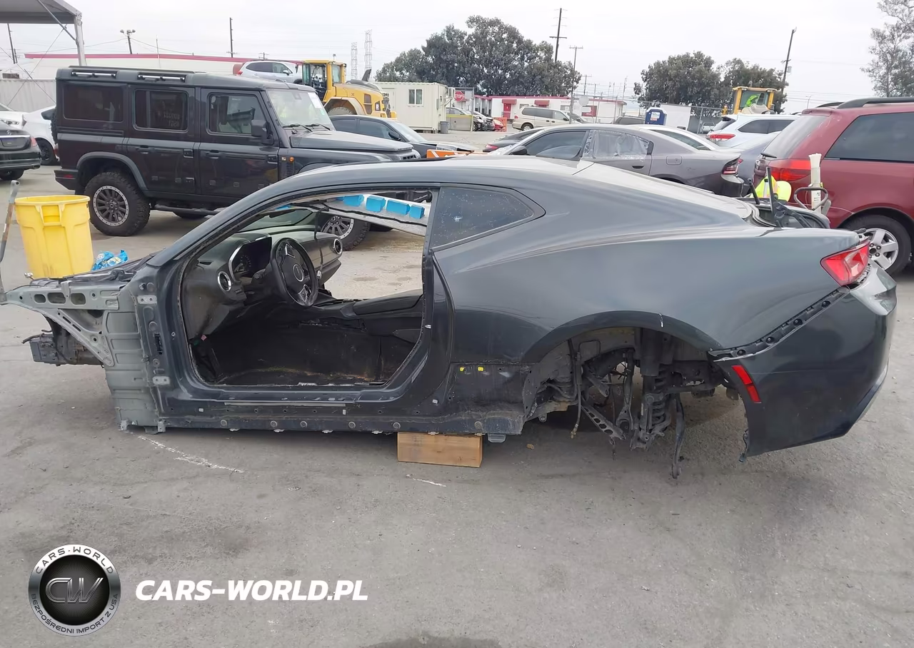 2017 Chevrolet Camaro 2Ss VIN:1G1FG1R78H0114828 - 13