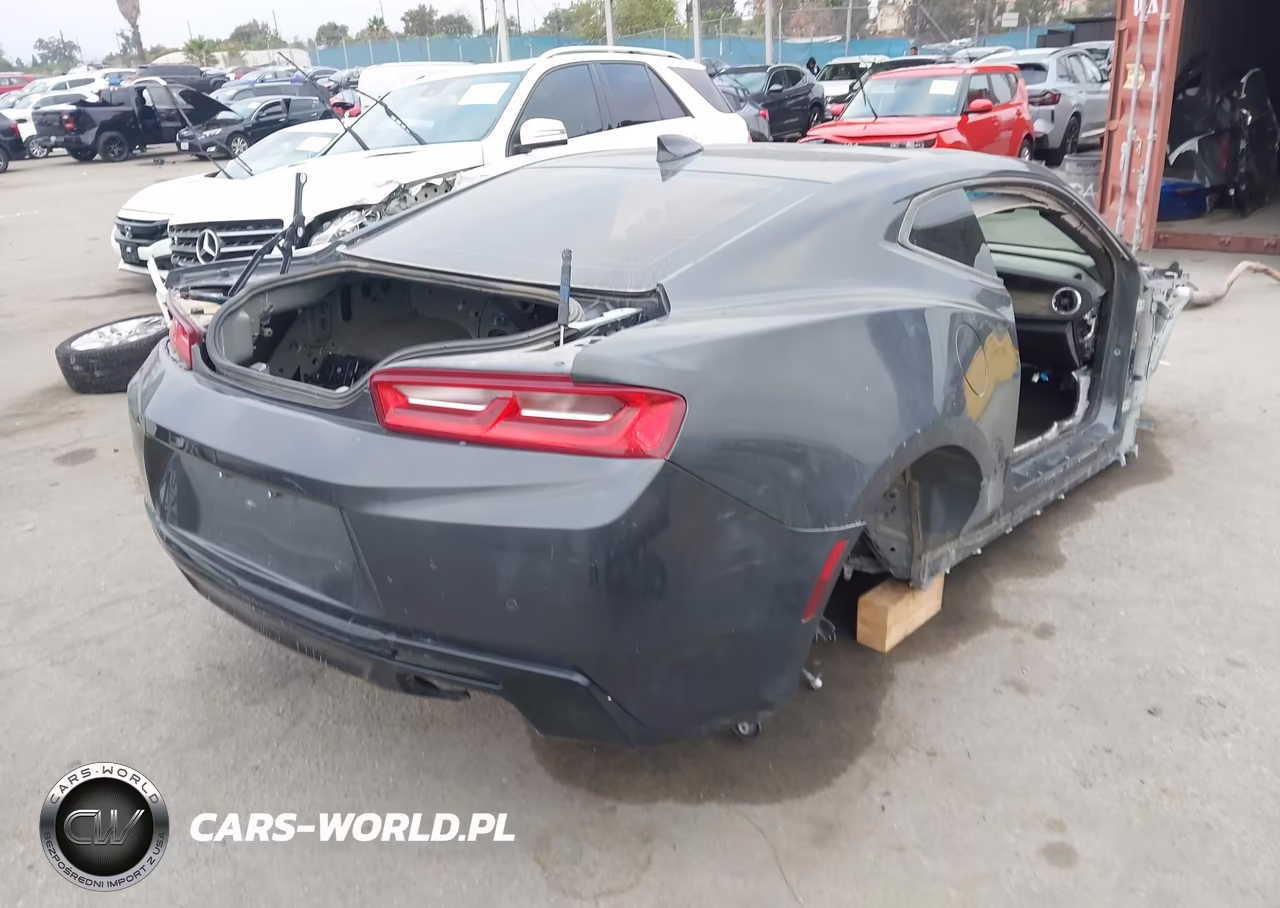 2017 Chevrolet Camaro 2Ss VIN:1G1FG1R78H0114828 - 4