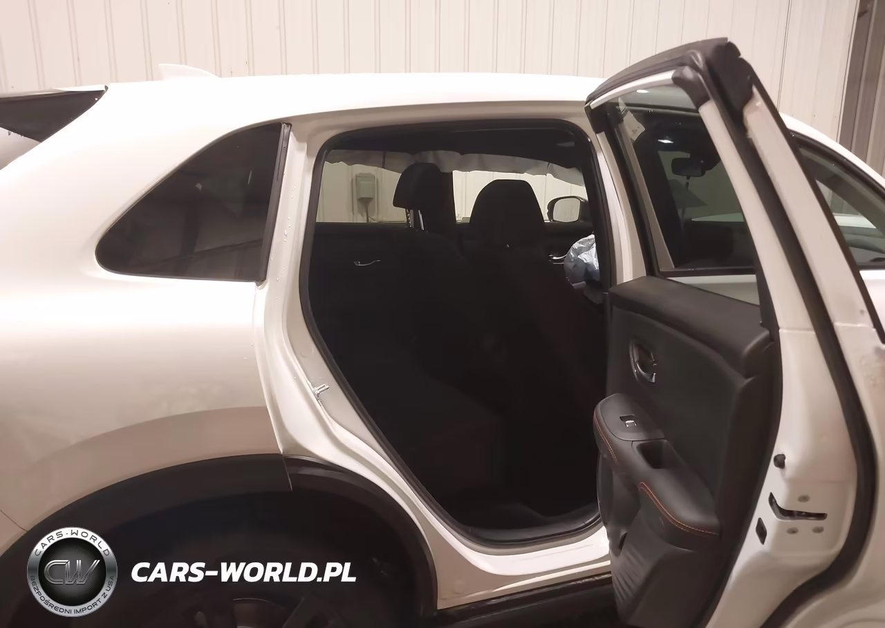 2026 Honda Hr-V Awd Sport VIN:3CZRZ2H53TM705766 - 8