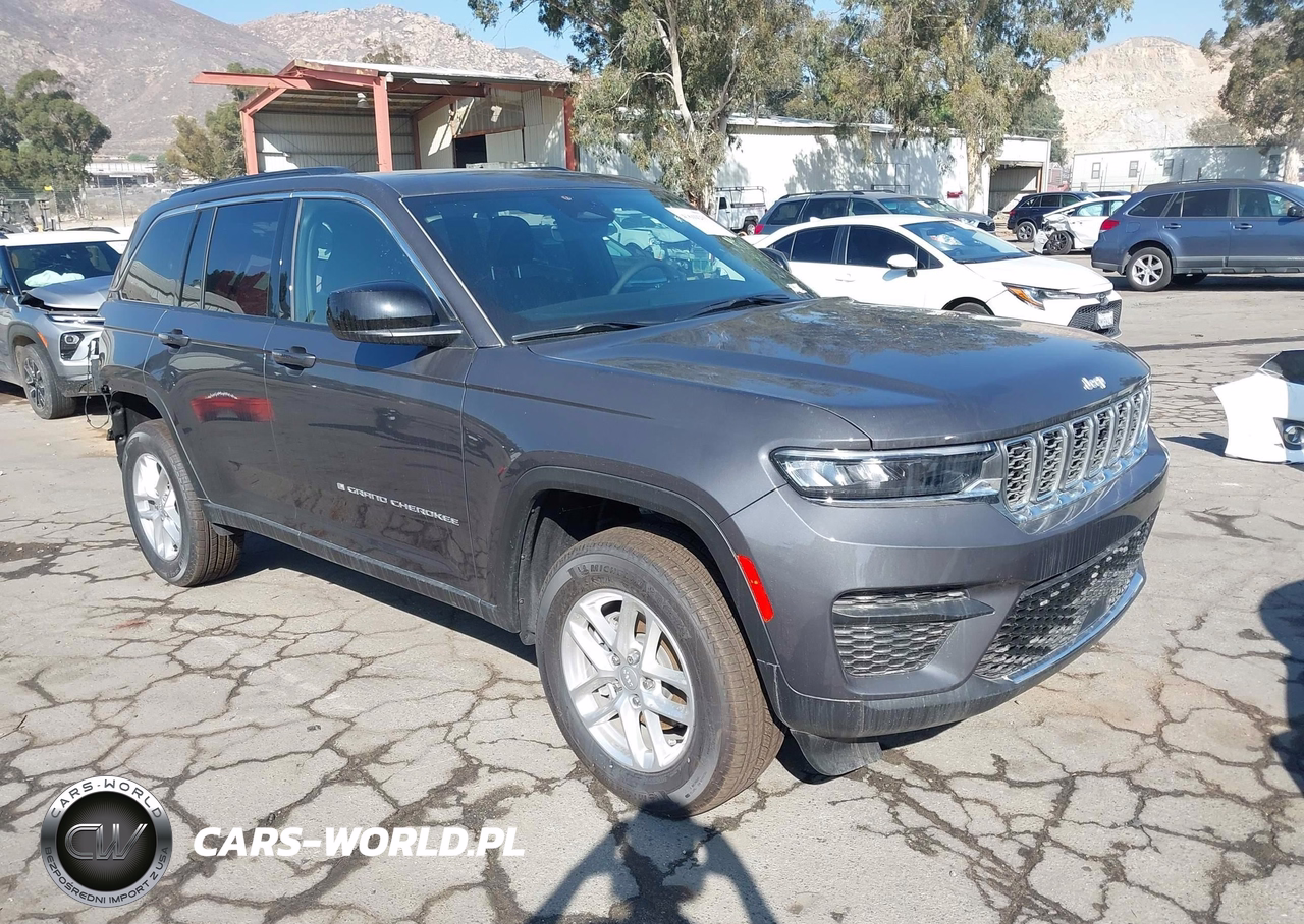 2025 Jeep Grand Cherokee Laredo X 4X4